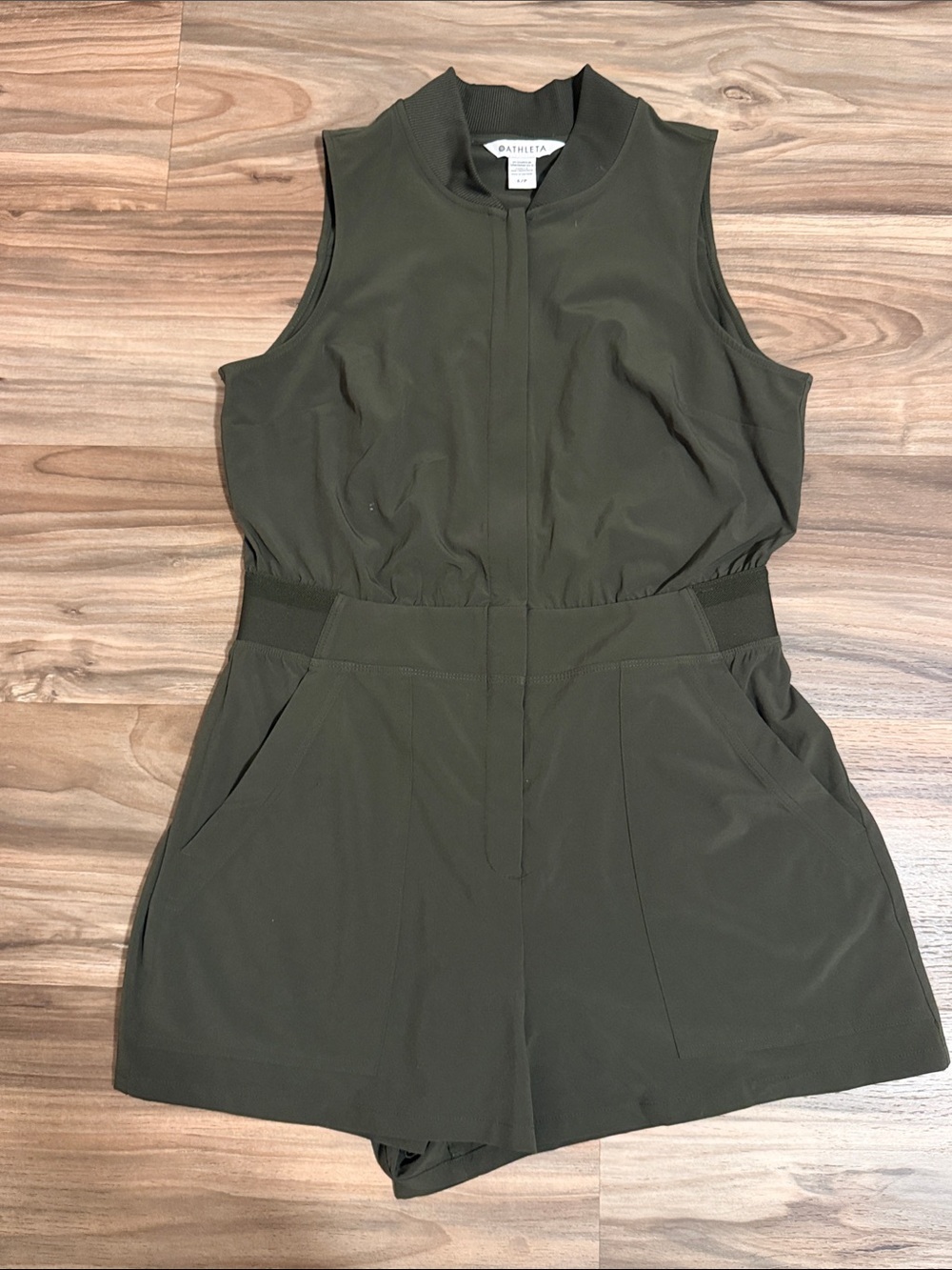 Athleta Brooklyn Utility Romper in Olive Green Size 6P Sleeveless Active